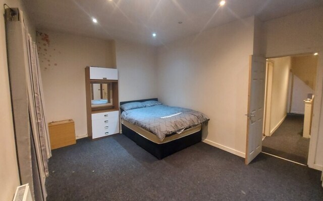 2-bedroom Apartment in Manchester Entire Flat