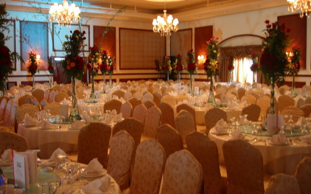 Villa Caceres Hotel