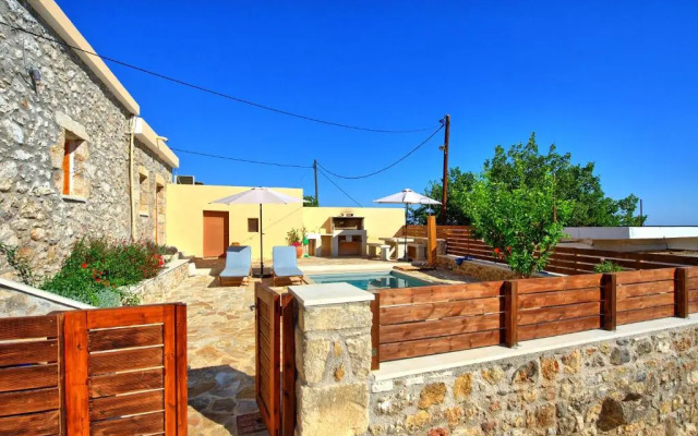 Villa Vicilla by MediterraneanVillas