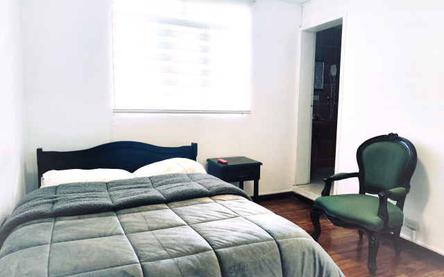 Hotel Muros Quito