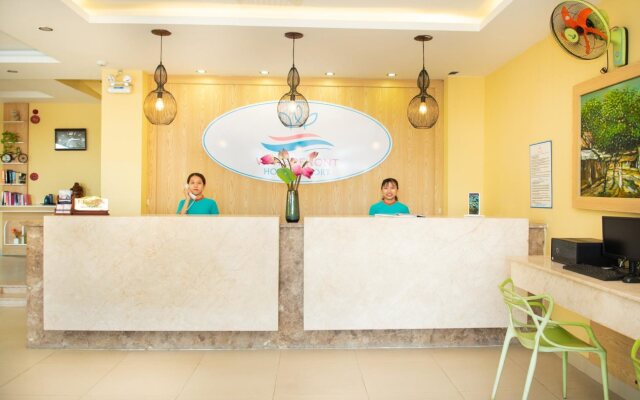Triple Riverside Villa Hotel Hoian