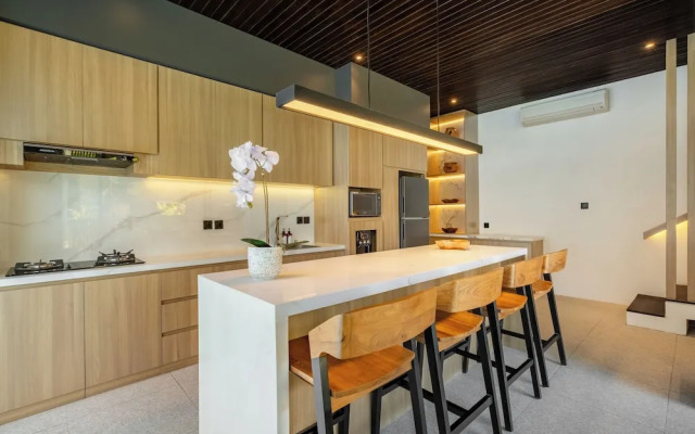 Private Villa Ayra 9D 10min MelastiBeach