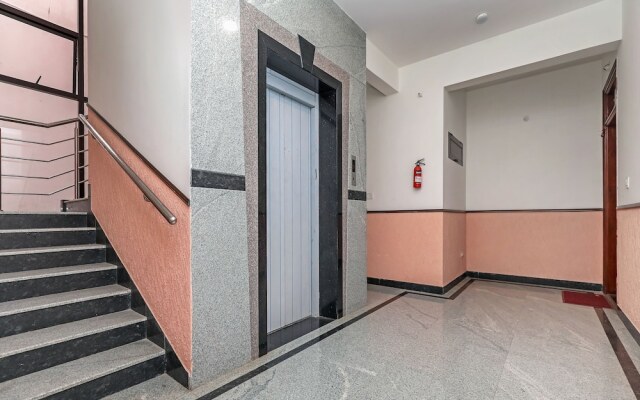 OYO 10026 Hotel Kings Suites