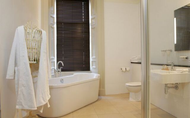Nether Abbey Hotel
