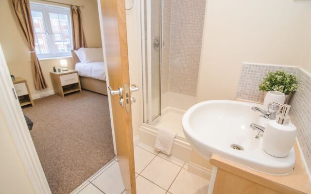 Sargeson Apartment