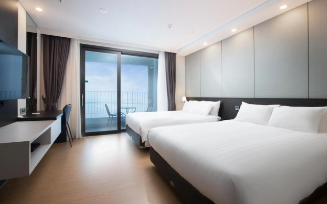 Utop Marina Hotel & Resort