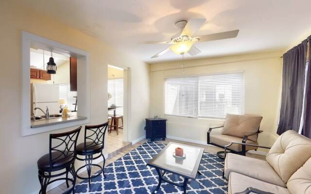 Peacock Bungalow - Left