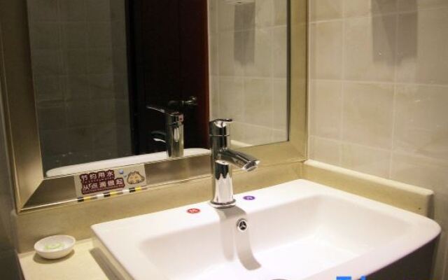 Jinzhong Holiday Business Hotel (Shaqu Court Military District General Hospital)