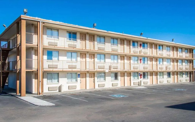 Rodeway Inn Pueblo