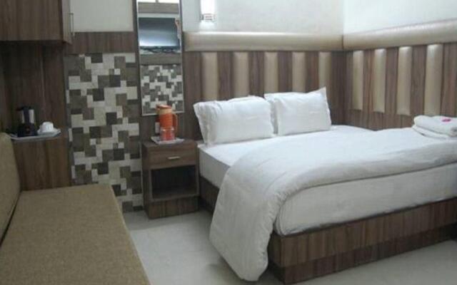 Hotel Ishita Residency