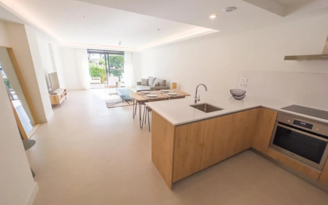 Ground Floor With Garden In The Golden Mile