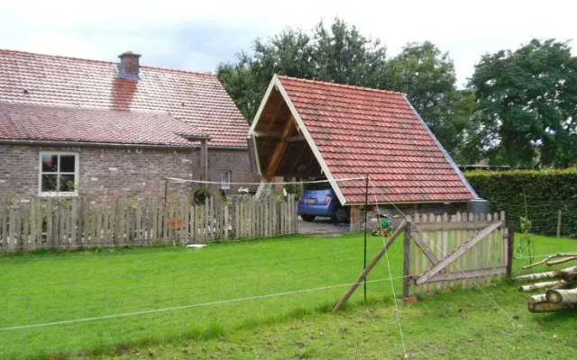 Holiday home Bij de zöster