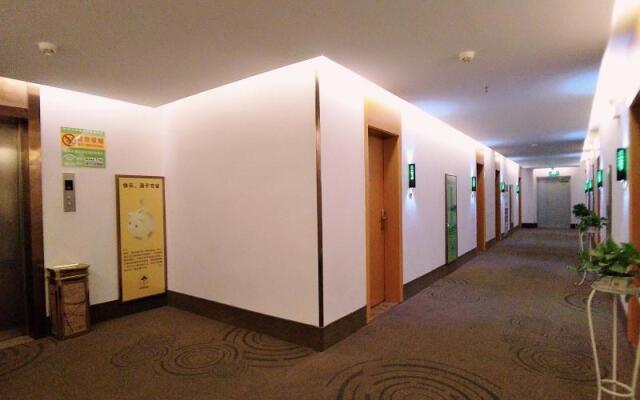 GreenTree Inn Baoji Fengxiang District Donghu Hotel