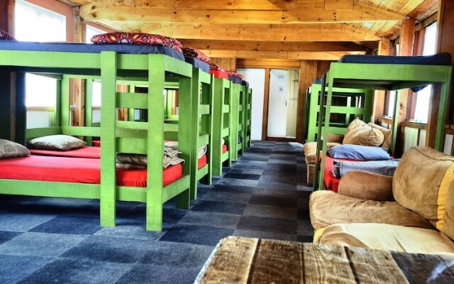 Moonsong Backpackers