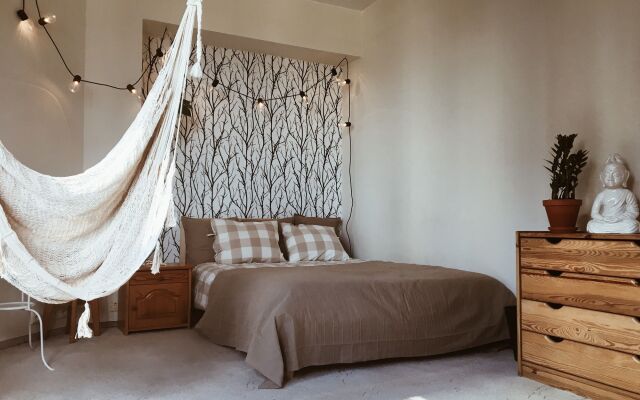 Lucka Rooms - Indian Summer B24.5