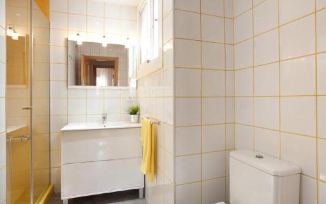 LetsGo Sagrada Familia Penthouse