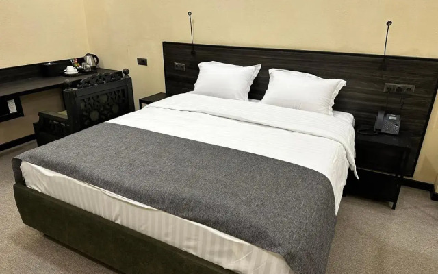 Rasoda Hotel&Restaurant