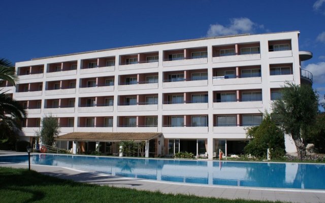 Elea Beach Hotel