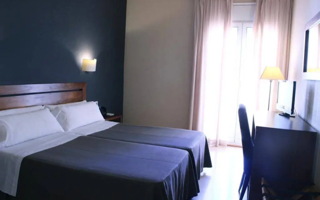Hotel Puerta de España