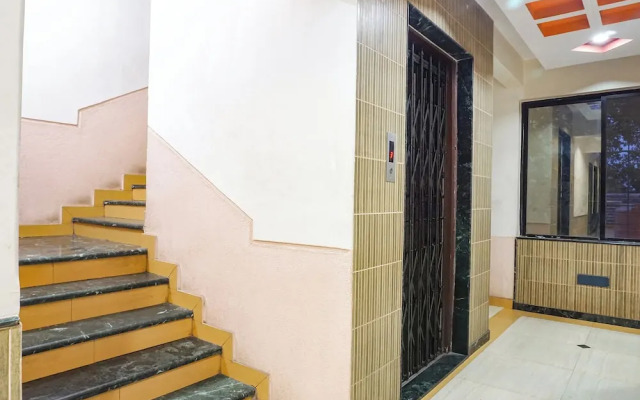 Fabhotel Royal Residency - Nr Phoenix mall