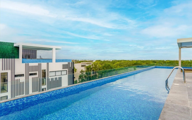 New Chic Studio Space with Jungle Roof Pool & Lounge
