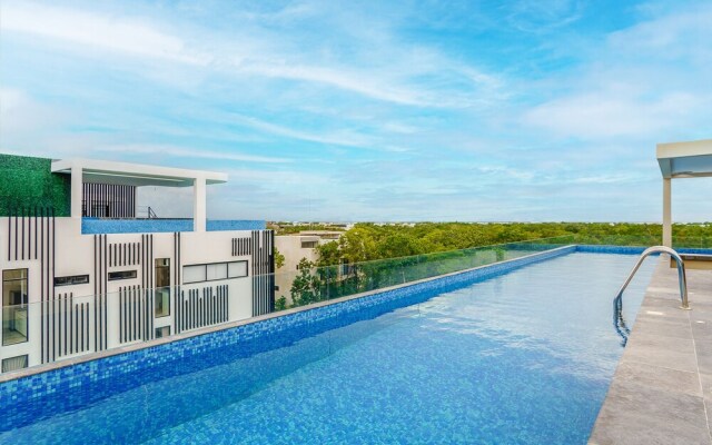 New Chic Studio Space with Jungle Roof Pool & Lounge