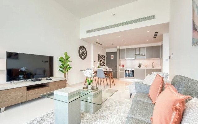 Luxury Beach Front Apartment