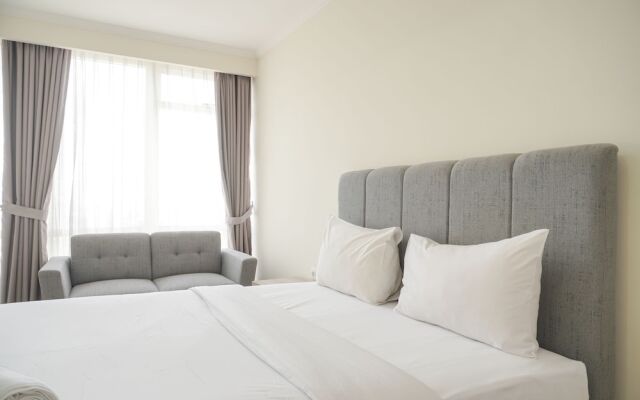 Strategic And Comfy Studio Menteng Park Apartment