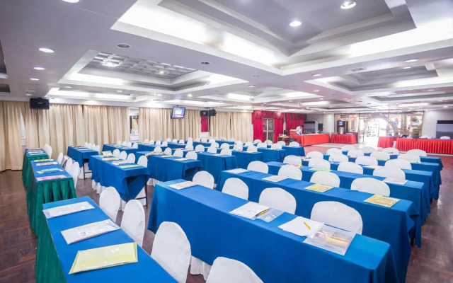 Lopburi Inn