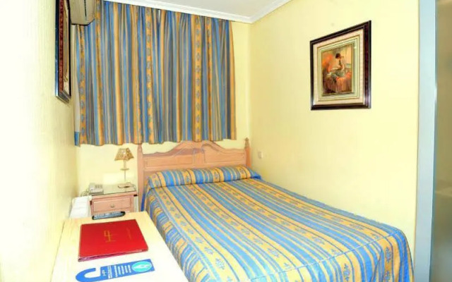 CH Plaza D'Ort Rooms Madrid