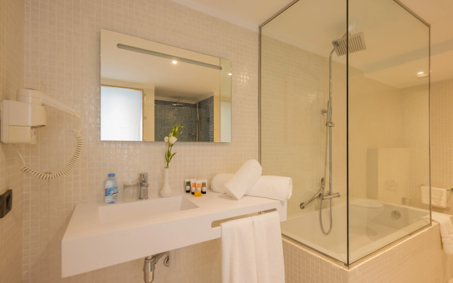 Kenzi Solazur Hotel