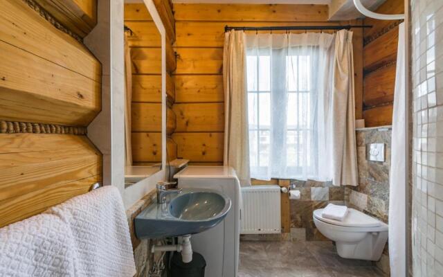 Pokoje i Apartamenty Centrum - Willa Bajeczka
