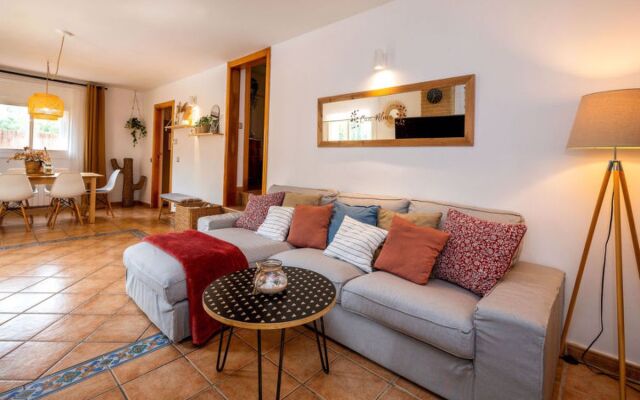 House Can Alma Castellet i Gornal