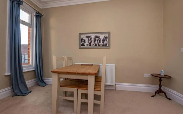 Hornsea Retreat Close to Sea - Sleeps 5