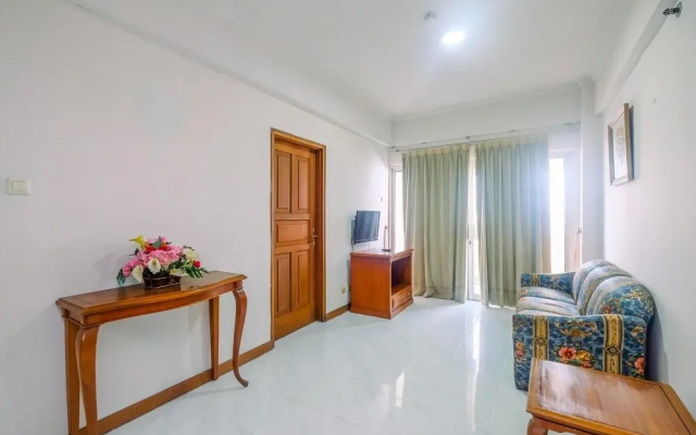 Spacious and Strategic 3BR Kondominium Juanda Apartment