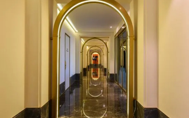 Crystal Orange Hotel，jinghuiSquare,XiaotunRoad,Beijng