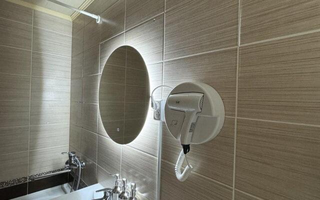 Bragin HILL (Брагин Хилл) на улице Маршала Жукова 40А