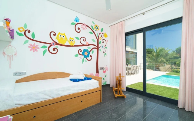 Villa Vera in Javea With 4 Bedrooms and 2 Bathrooms