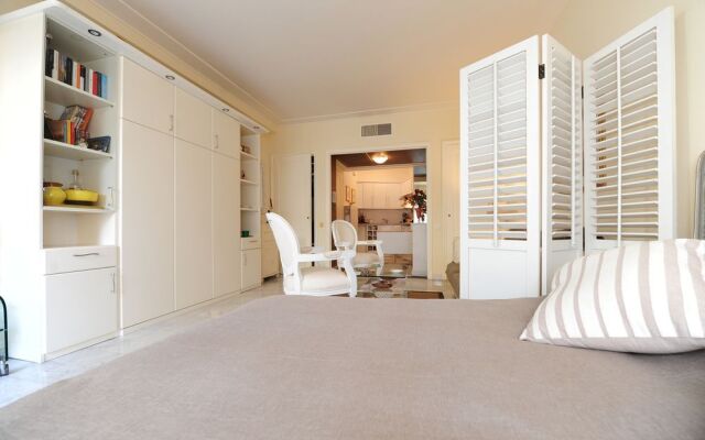 Studio Splendid Five Stars Holiday House