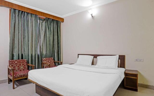 OYO 84081 Hotel Suhani Katra