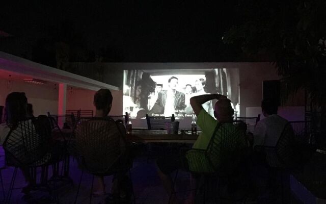 Radio Tulum Hotel