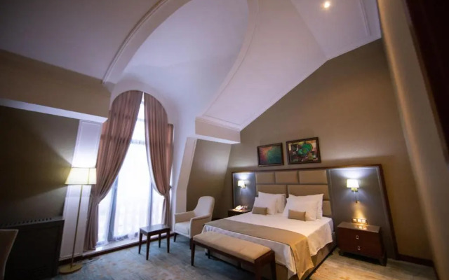 Отель Saat Meydani