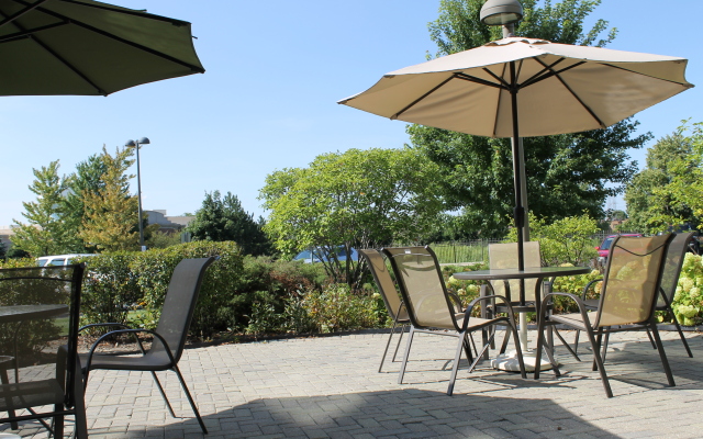 Hilton Garden Inn Addison