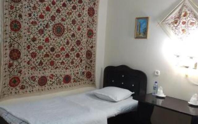 Hotel Al Bukhari B&B And Suzani Boutique