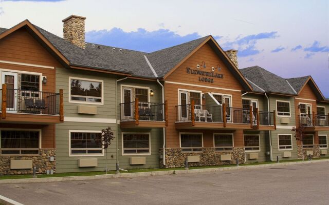 Elkwater Lake Lodge and Resort