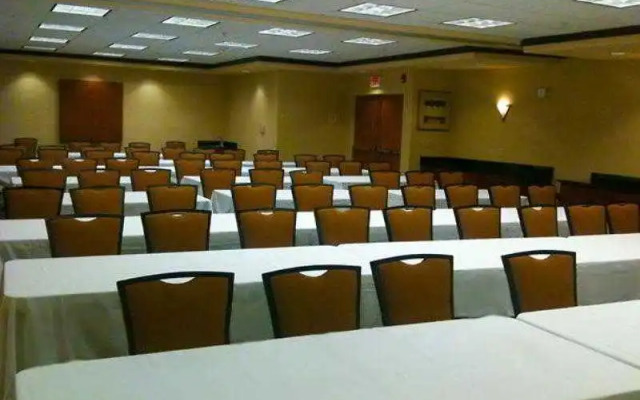 Fairfield Inn & Suites Toledo North