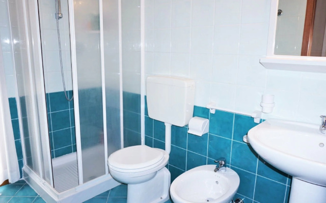 Nice villa in Caorle with shared pool