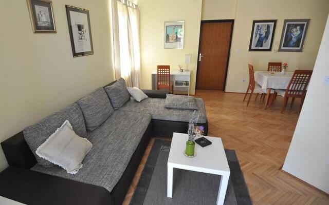 Clementa Apartment