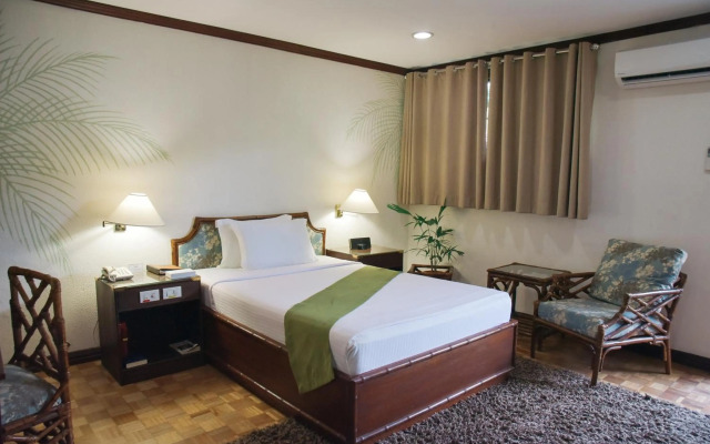 Oasis Hotel