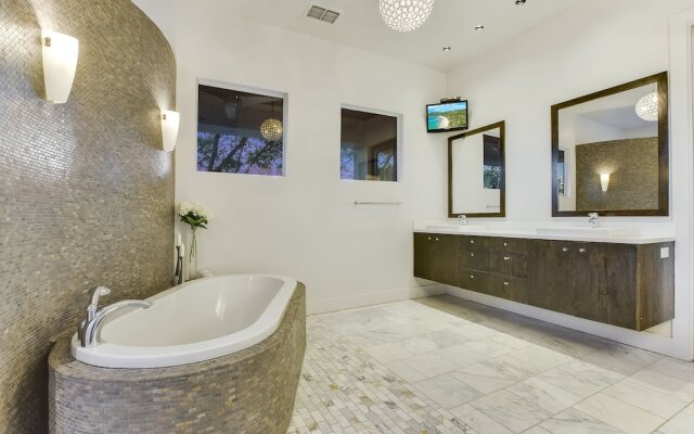 510 Austin - 5 Br Home